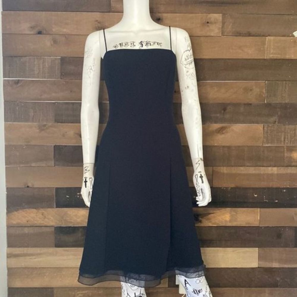 🎉🎉 HOST PICK 🎉🎉 Ann Taylor Spaghetti Strap Little Black Dress